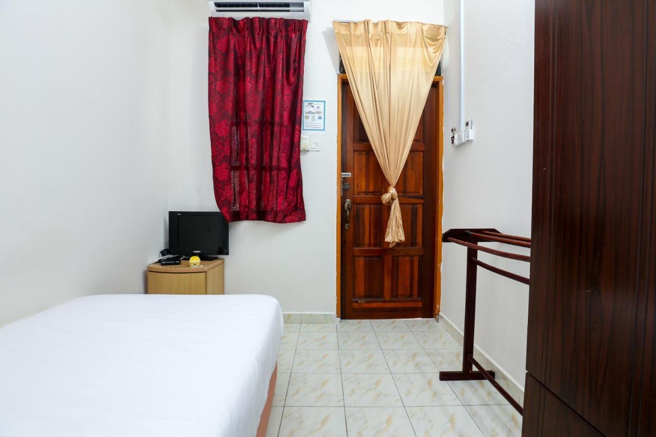 OYO 89887 Chalet Yunie Marang Extérieur photo