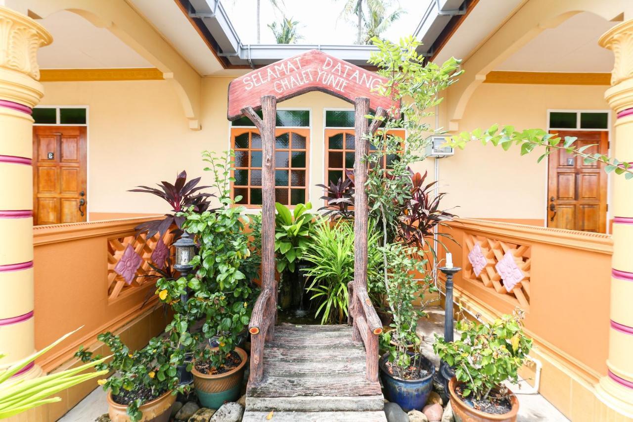 OYO 89887 Chalet Yunie Marang Extérieur photo